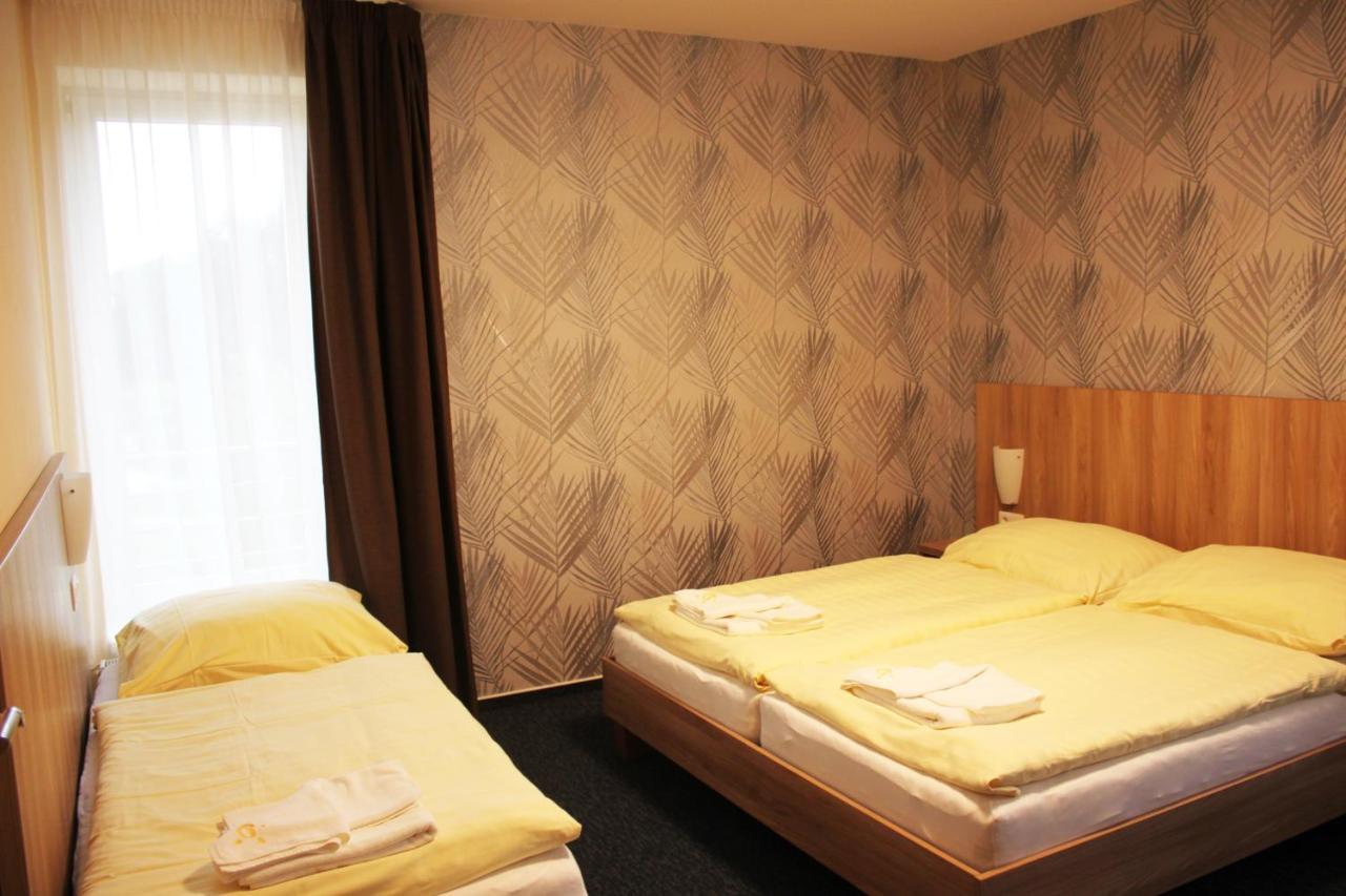 Helios 3* Lipowa–Łaźnie